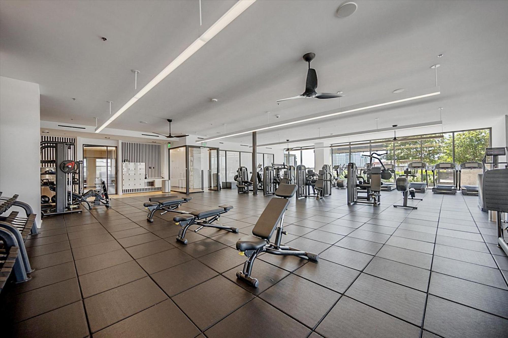 Global Luxury Suites Nashville Downtown Экстерьер фото